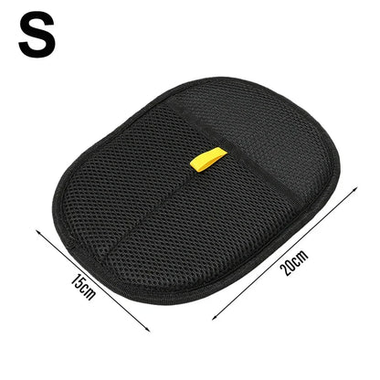 gant-toilettage-respirant-noir-pour-animaux